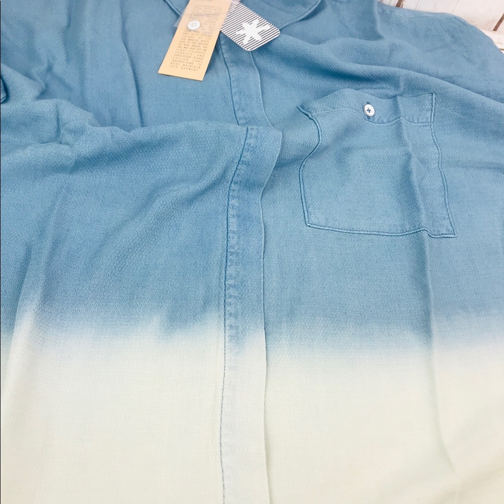 Splendid By Anthropologie Ombré Button Down Shirt - Picture 4 of 8